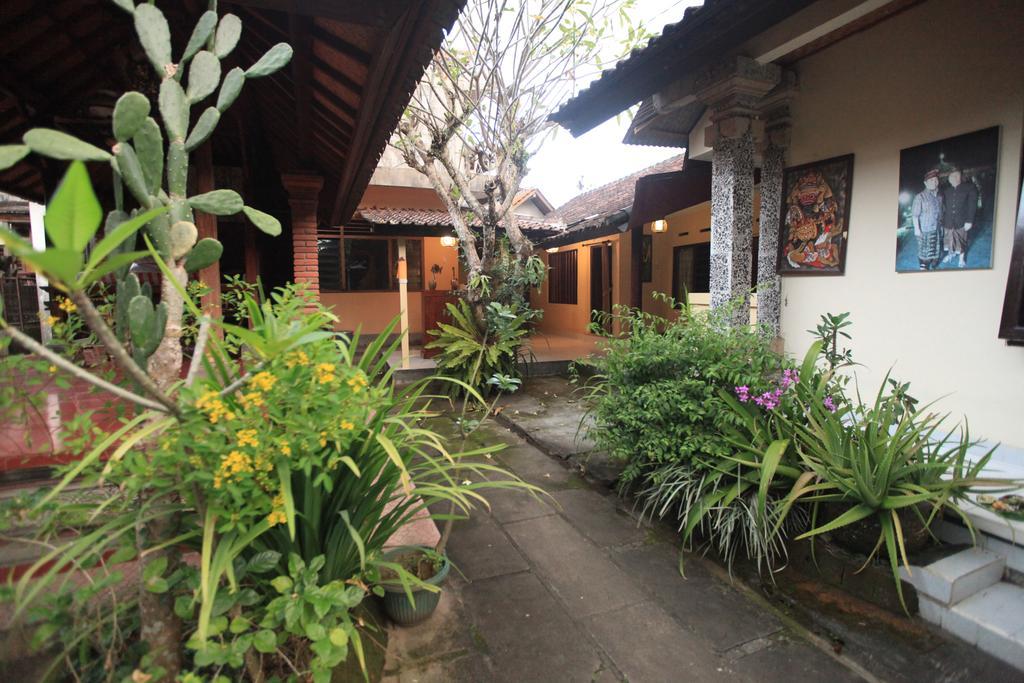 Liang House And Hostel Ubud Exteriör bild
