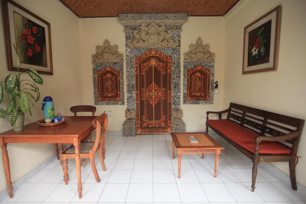 Liang House And Hostel Ubud Exteriör bild